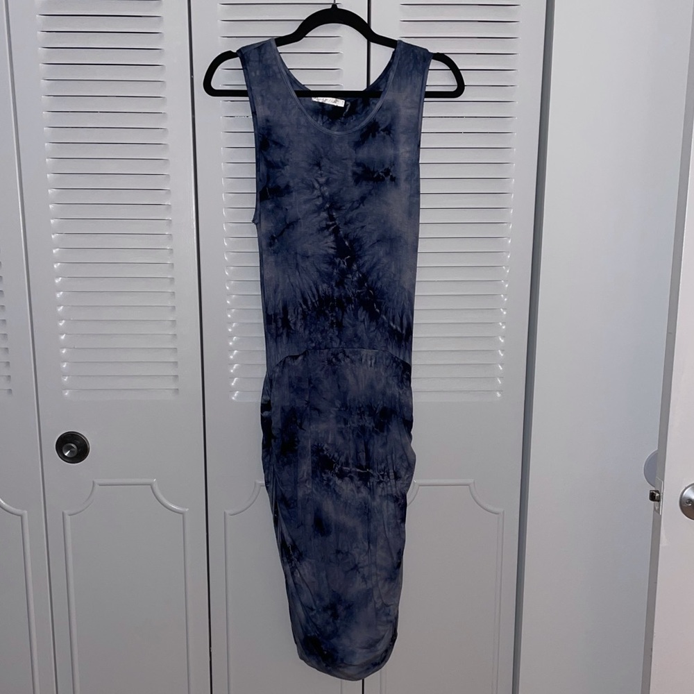 NEVER WORN: Heart Hips Medium Sleeveless Blue Tie Dye Dress